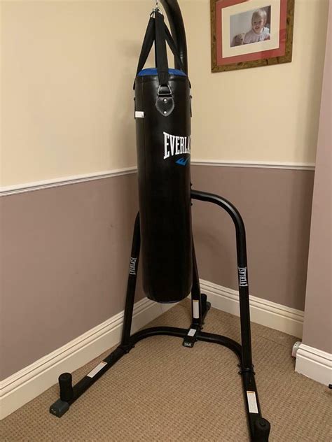 used punching bag and stand|used everlast punching bag.